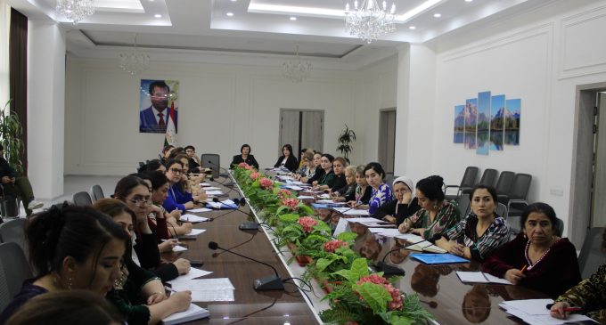 Ҷаласаи корӣ оид ба масъалаҳои пешгирӣ, ташхиси бармаҳал ва табобати саривақтии саратони гарданаки бачадон