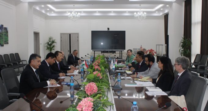 Мулоқоти Ҷамолиддин Абдуллозода бо муовини ёвари маъмури USAID хонум Нидҳи Боурӣ