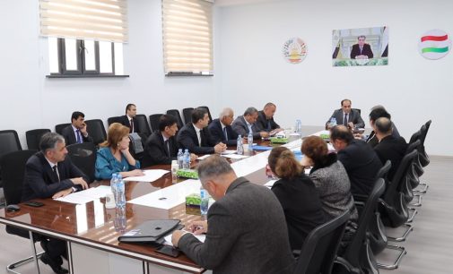 Баррасии масъалаҳои пешгирии фарбеҳӣ ва ғизои солим