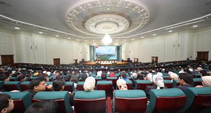 “Ҷавонон ва инноватсияи тиббӣ: бунёди фардо-имрӯз”