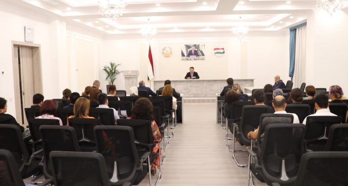 Фаъолияти марказҳои хусусии косметологӣ мавриди таҳлил ва барраси қарор дода шуданд