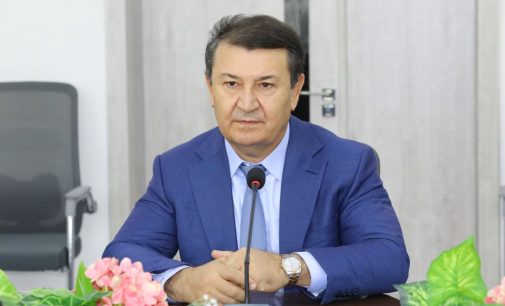 Табрикоти вазири тандурустӣ ва ҳифзи иҷтимоии аҳолии Ҷумҳурии Тоҷикистон Ҷамолиддин Абдуллозода бахшида ба Иди касбии  табибони Тоҷикистон ва зодрӯзи Абӯалӣ ибни Сино