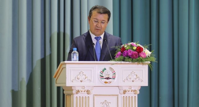 Иди касбии табибони Тоҷикистон бо шукуҳу шаҳомати хоса таҷлил гардид